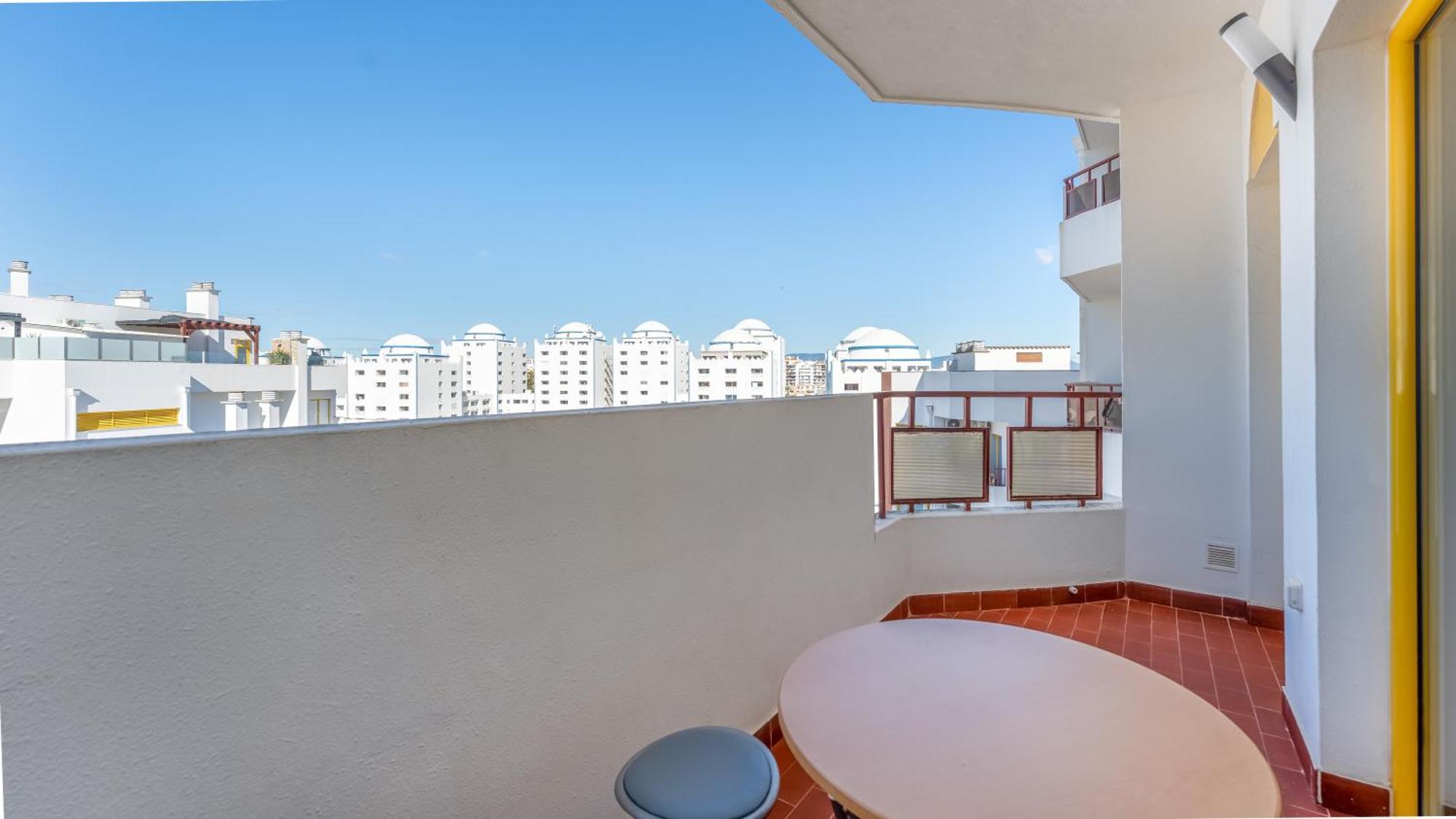 Red Velvet 1 Bdr Flat With Balcony By Lovelystay Portimão Exterior photo
